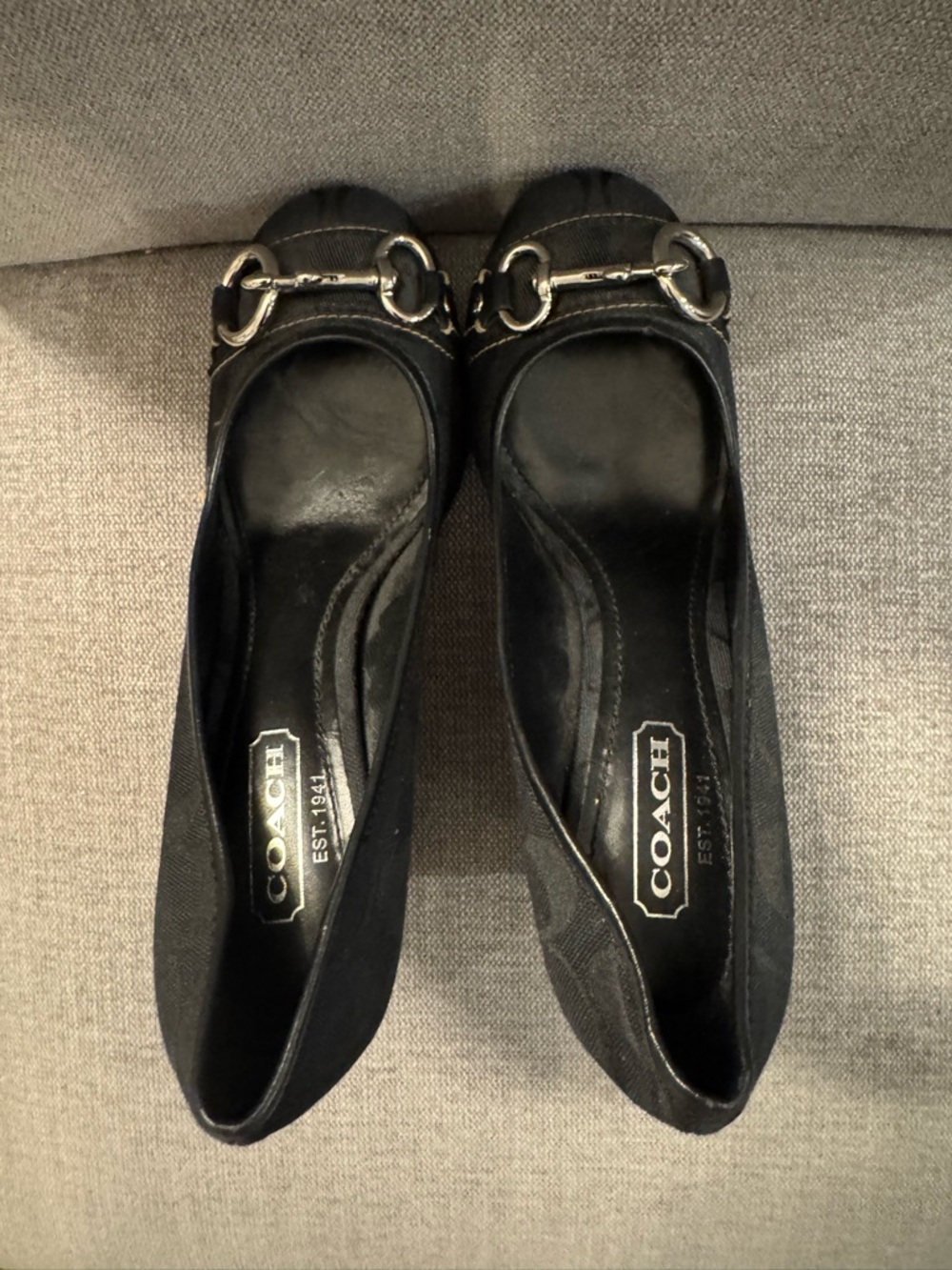 Coach Black Signature Wedge Pumps Horsebit Logo Heels Size 7.5 - Picture 3 of 14